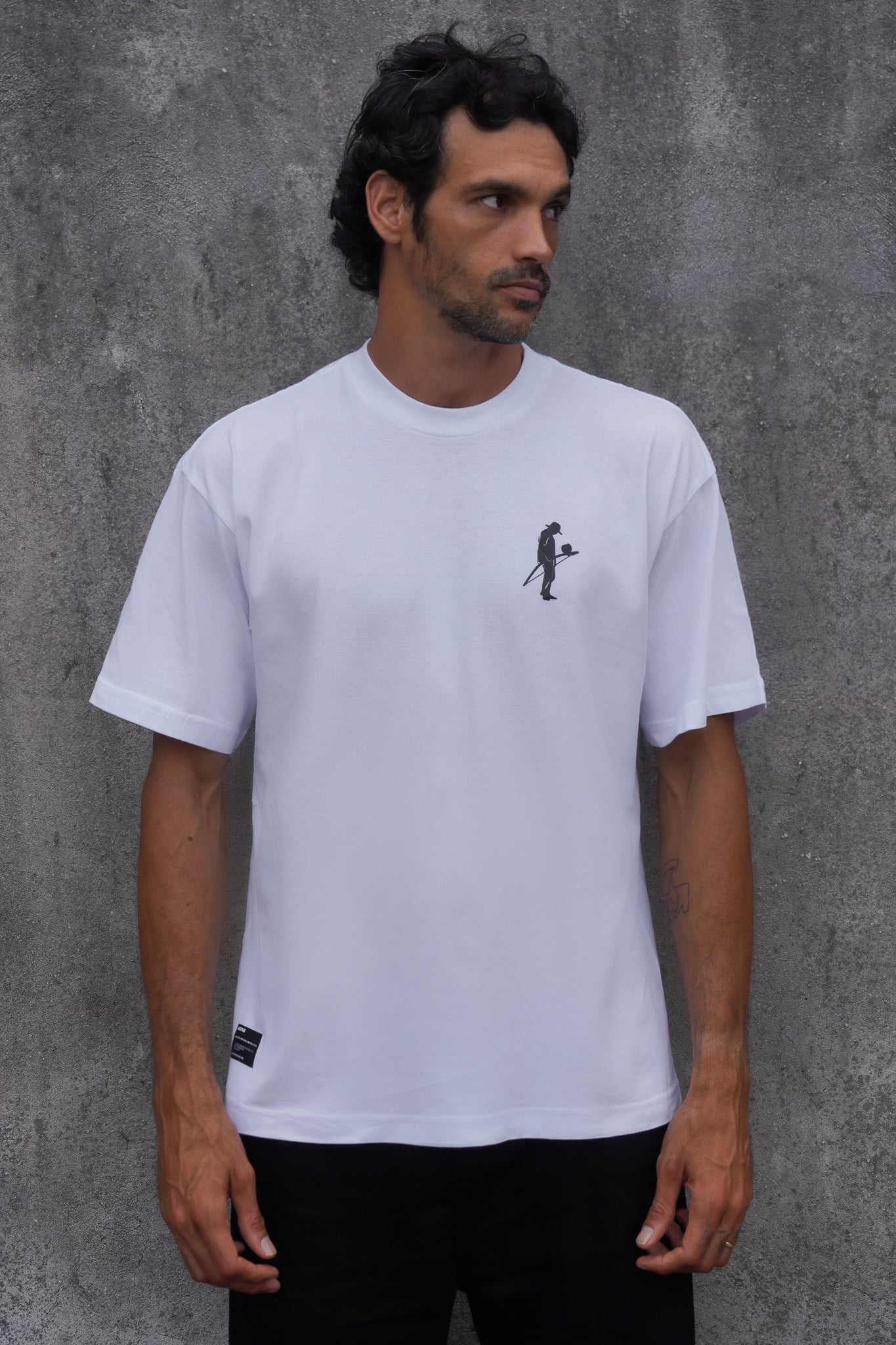Camiseta Oversize Mestres Never Die