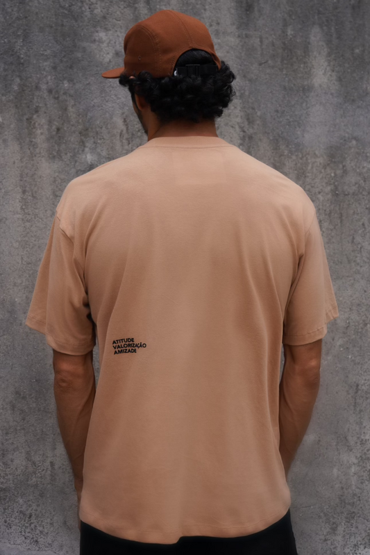 Camiseta Oversize Ava Basic Bege
