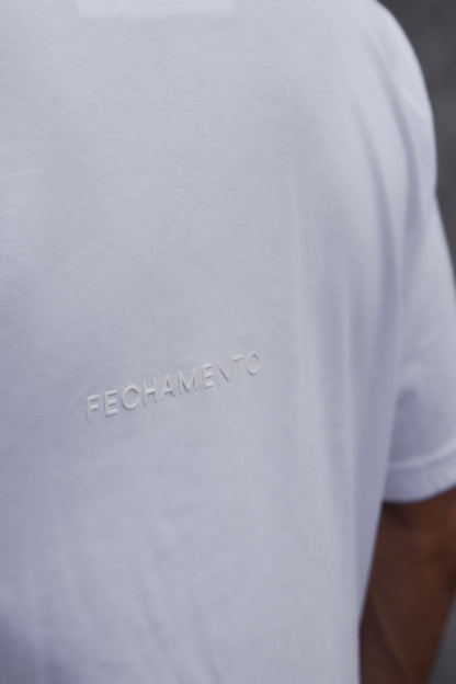 Camiseta Oversize Fechamento Branca