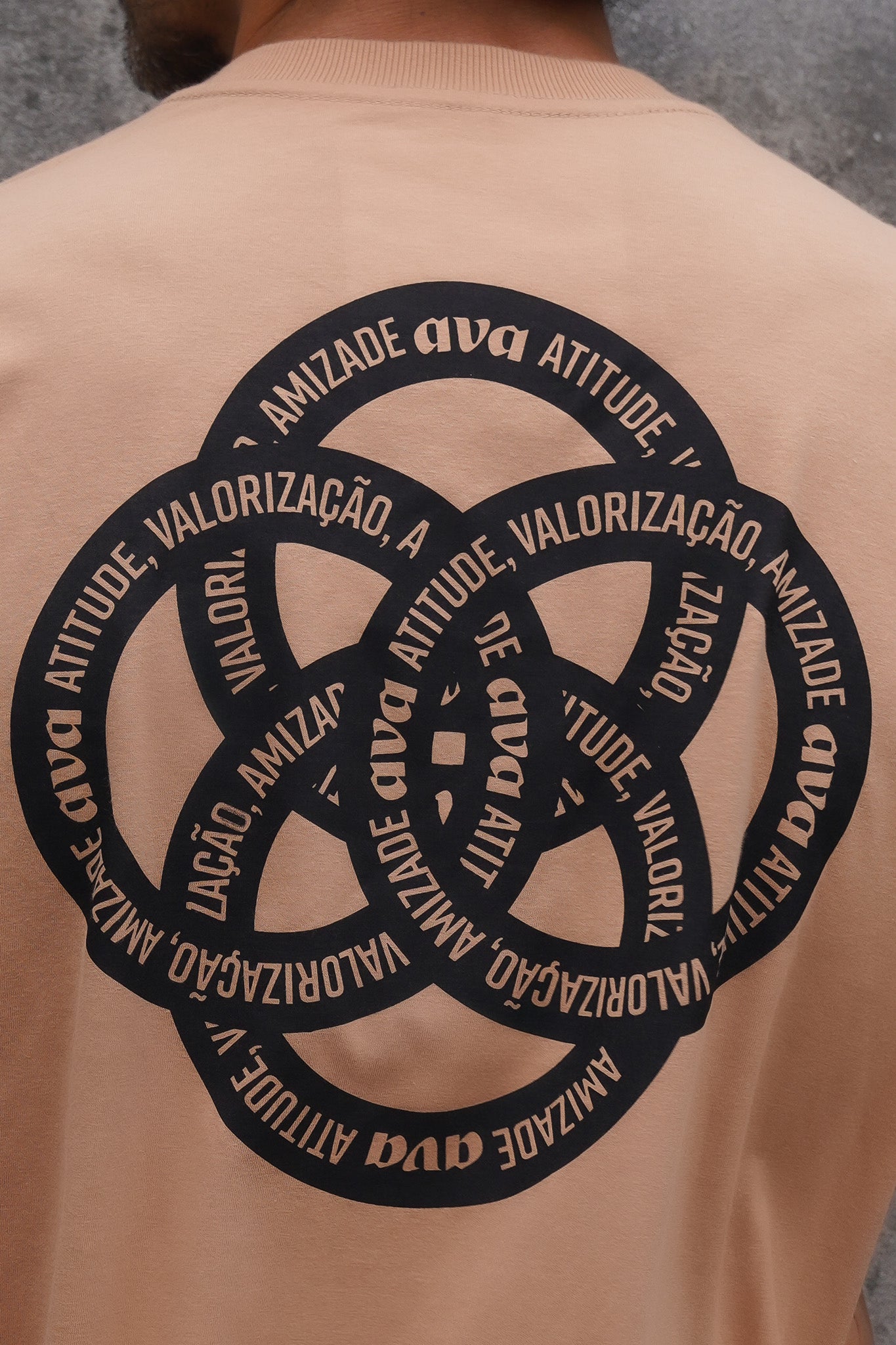 Camiseta Oversize "A" bege