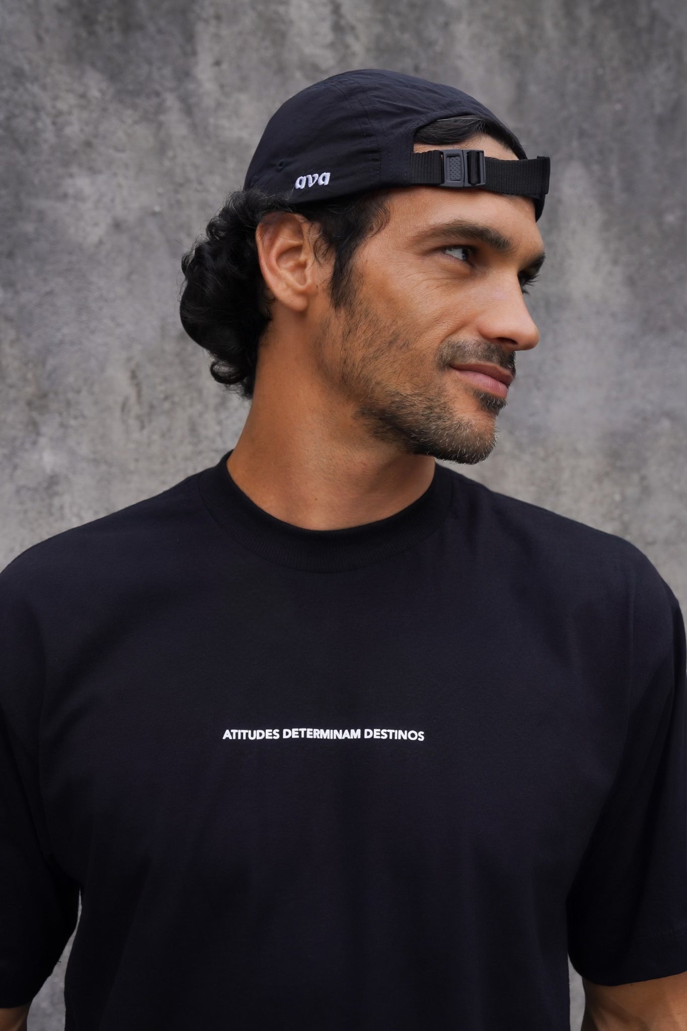 Camiseta Oversize Atitudes Preta