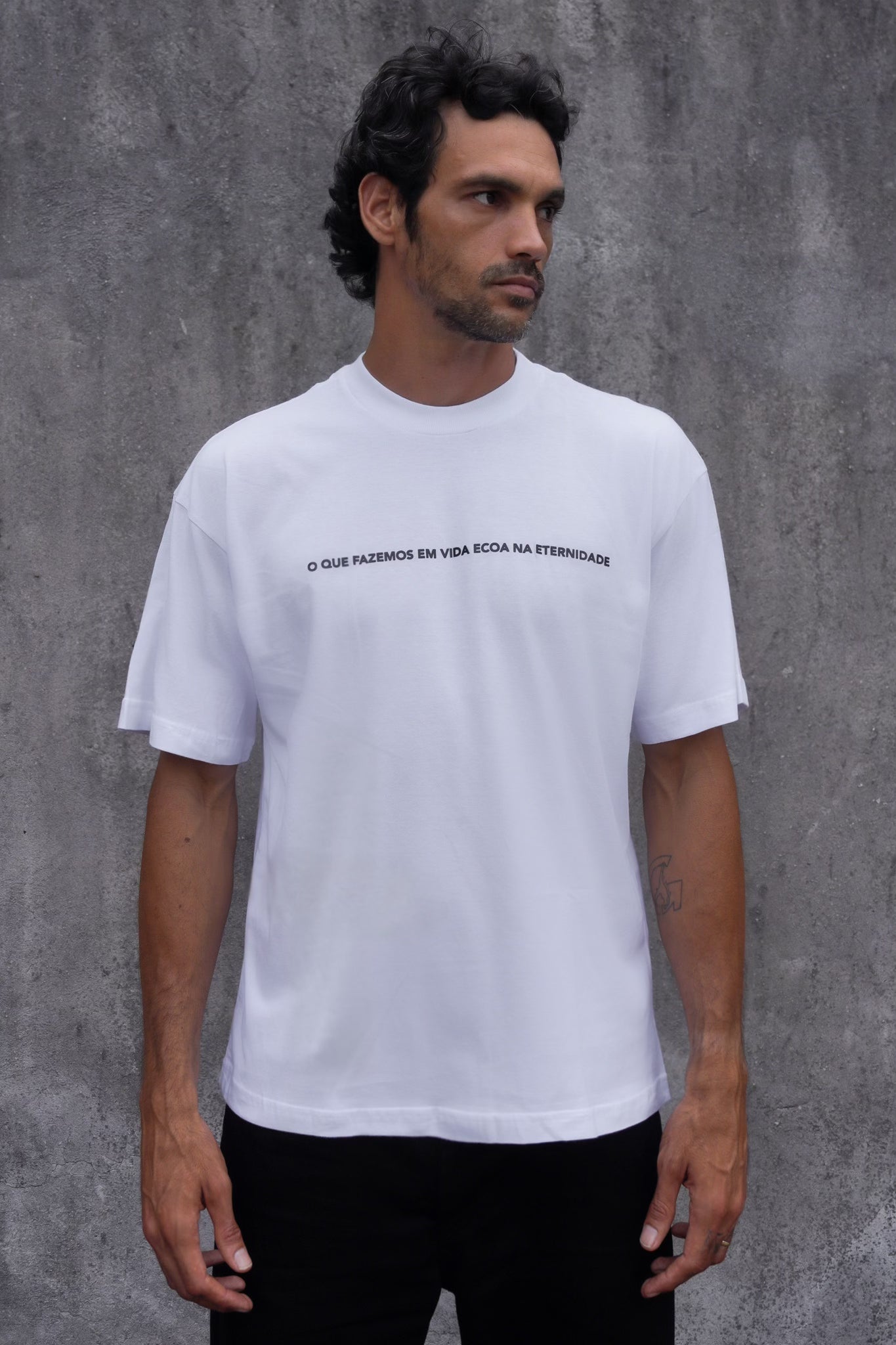 Camiseta Oversize Eternidade Branca