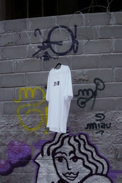 Camiseta Oversize 27/305 branca